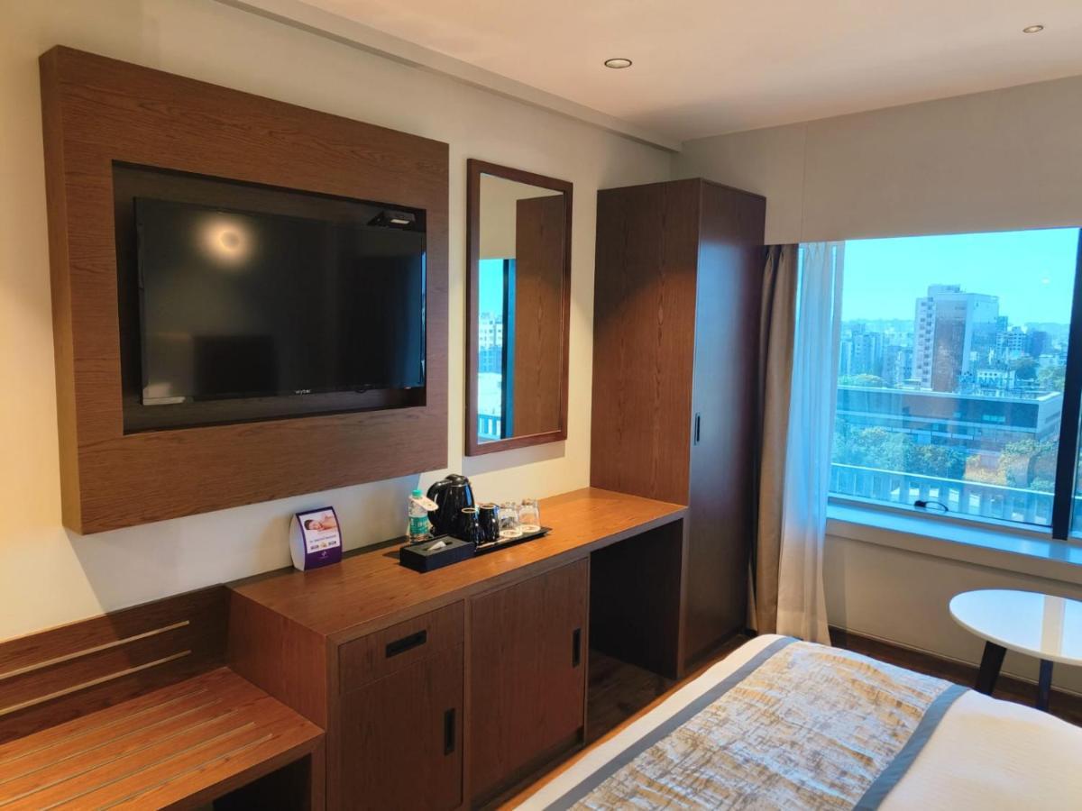 Ramee International Surat Hotel Luaran gambar