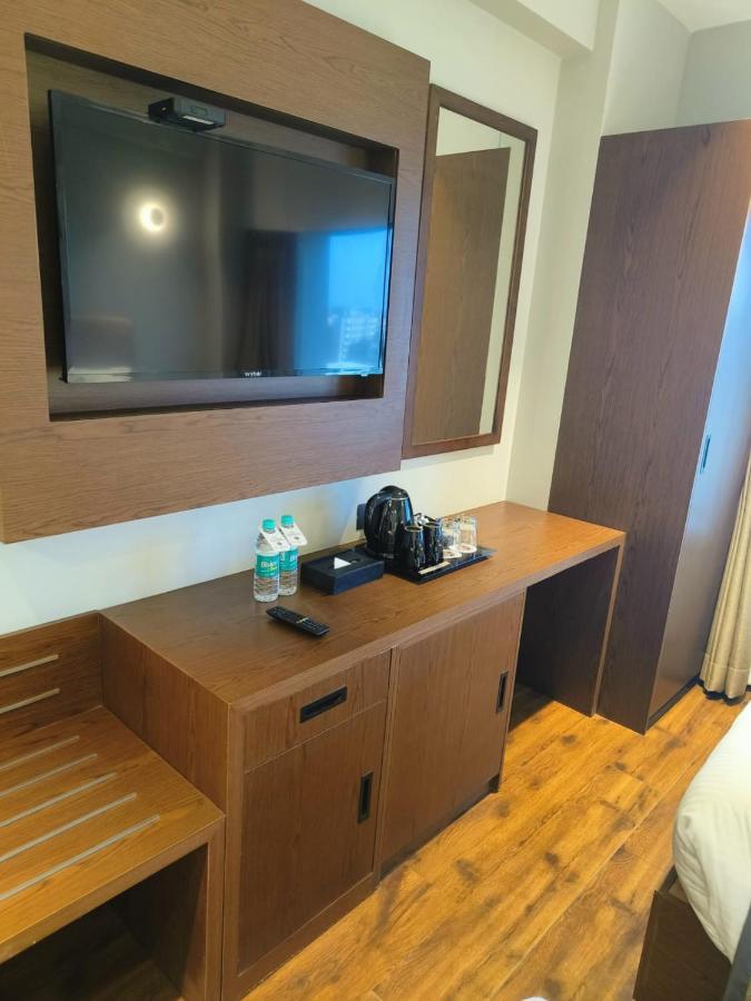 Ramee International Surat Hotel Luaran gambar