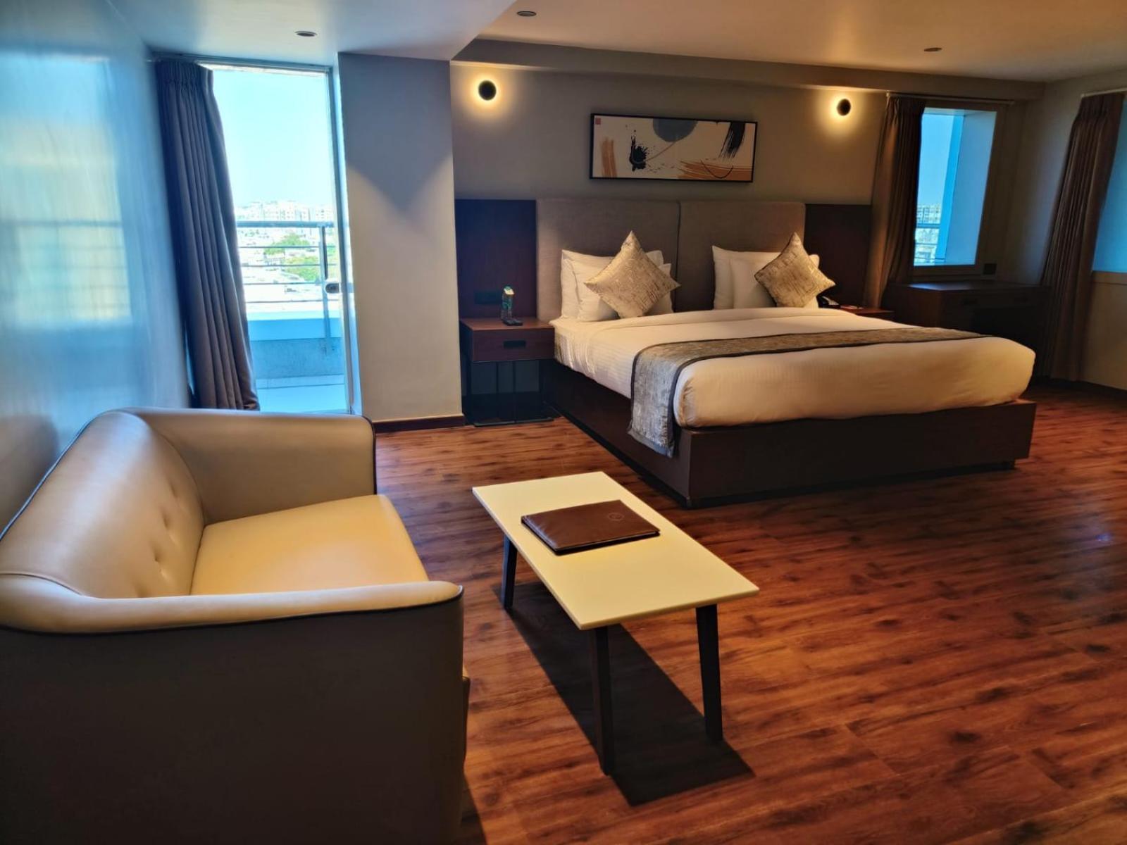 Ramee International Surat Hotel Luaran gambar