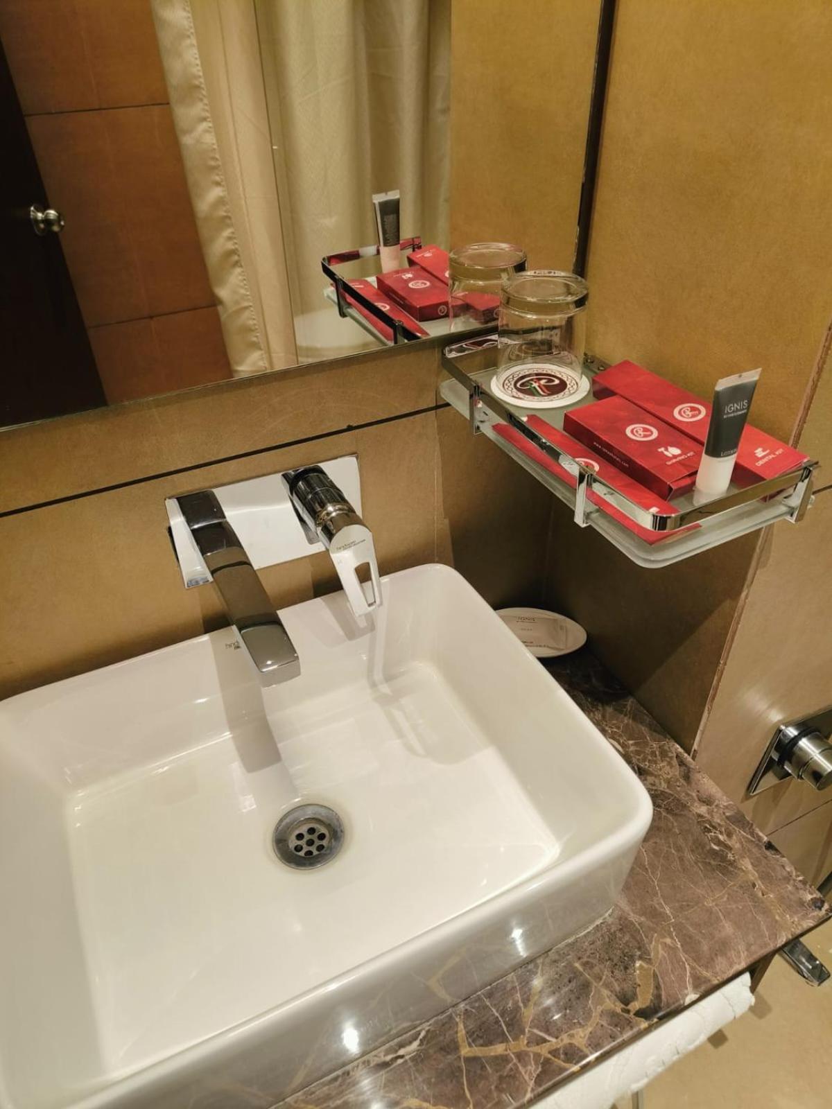Ramee International Surat Hotel Luaran gambar